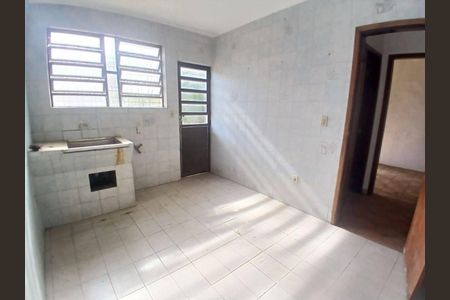 Casa para alugar com 280m², 3 quartos e 1 vaga Casa para alugar com 280m², 3 quartos e 1 vagaCozinha 2