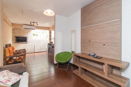 Sala de casa de condomínio para alugar com 3 quartos, 220m² em Santo Antônio, Porto Alegre