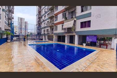 Apartamento à venda com 65m², 2 quartos e 1 vaga Apartamento à venda com 65m², 2 quartos e 1 vagaÁrea comum - Piscina