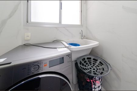 Apartamento à venda com 142m², 4 quartos e 3 vagas Apartamento à venda com 142m², 4 quartos e 3 vagasÁrea de serviço