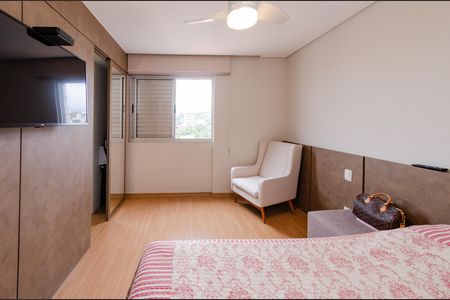 Apartamento à venda com 142m², 4 quartos e 3 vagas Apartamento à venda com 142m², 4 quartos e 3 vagasSuíte 2