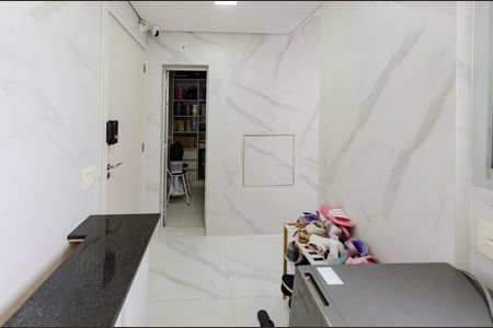 Apartamento à venda com 142m², 4 quartos e 3 vagas Apartamento à venda com 142m², 4 quartos e 3 vagasÁrea de serviço