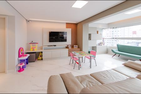 Apartamento à venda com 142m², 4 quartos e 3 vagas Apartamento à venda com 142m², 4 quartos e 3 vagasSala