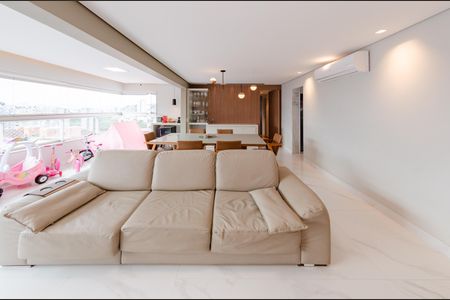 Apartamento à venda com 142m², 4 quartos e 3 vagas Apartamento à venda com 142m², 4 quartos e 3 vagasSala