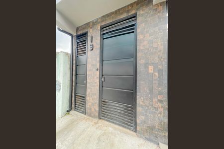 Fachada de casa para alugar com 1 quarto, 12m² em Vila Yolanda, Osasco