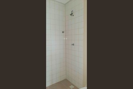 Banheiro de casa para alugar com 1 quarto, 12m² em Vila Yolanda, Osasco