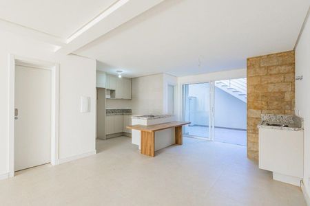 Cozinha de casa de condomínio para alugar com 3 quartos, 195m² em Jardim Itu, Porto Alegre