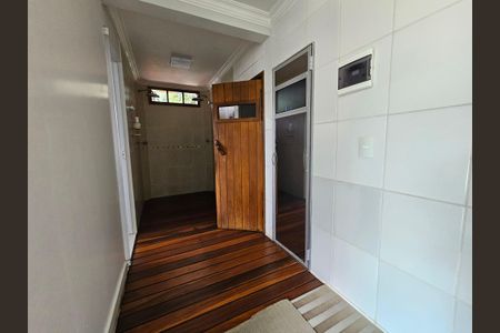 Apartamento à venda com 296m², 4 quartos e 3 vagas Apartamento à venda com 296m², 4 quartos e 3 vagasSaúna