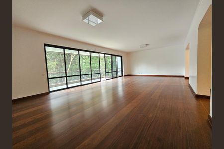 Apartamento à venda com 296m², 4 quartos e 3 vagas Apartamento à venda com 296m², 4 quartos e 3 vagasSala