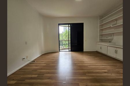 Apartamento à venda com 296m², 4 quartos e 3 vagas Apartamento à venda com 296m², 4 quartos e 3 vagasSuíte 2