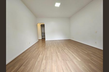 Apartamento à venda com 296m², 4 quartos e 3 vagas Apartamento à venda com 296m², 4 quartos e 3 vagasSuíte 4