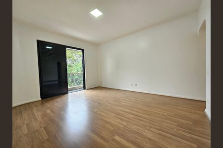 Apartamento à venda com 296m², 4 quartos e 3 vagas Apartamento à venda com 296m², 4 quartos e 3 vagasSuíte 4