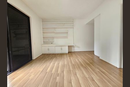 Apartamento à venda com 296m², 4 quartos e 3 vagas Apartamento à venda com 296m², 4 quartos e 3 vagasSuíte 1