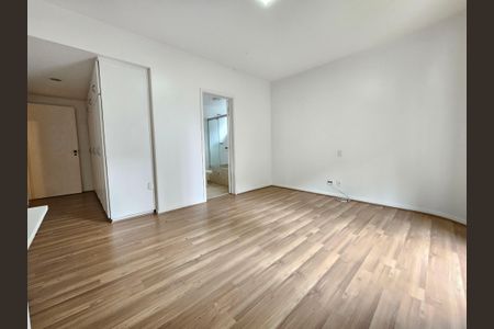 Apartamento à venda com 296m², 4 quartos e 3 vagas Apartamento à venda com 296m², 4 quartos e 3 vagasSuíte 1