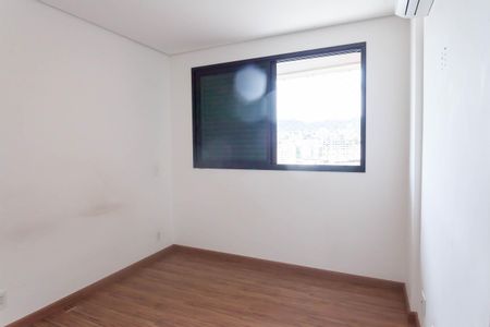 Apartamento à venda com 110m², 2 quartos e 2 vagassuite 