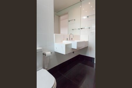 Apartamento à venda com 110m², 2 quartos e 2 vagasBanheiro suite 