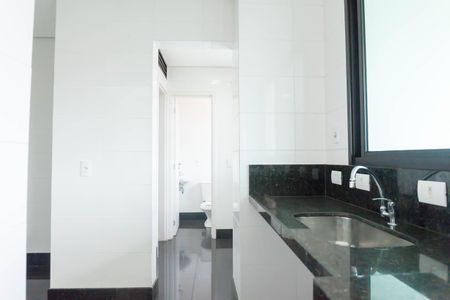 Apartamento à venda com 110m², 2 quartos e 2 vagasCozinha