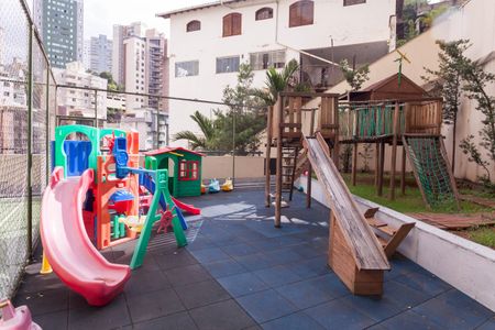 Apartamento à venda com 110m², 2 quartos e 2 vagasÁrea comum - Playground