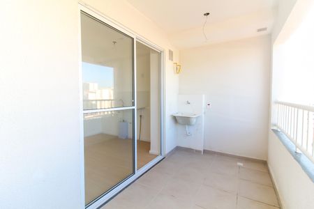 Apartamento para alugar com 35m², 2 quartos e sem vaga Apartamento para alugar com 35m², 2 quartos e sem vagaVaranda e Área de Serviço