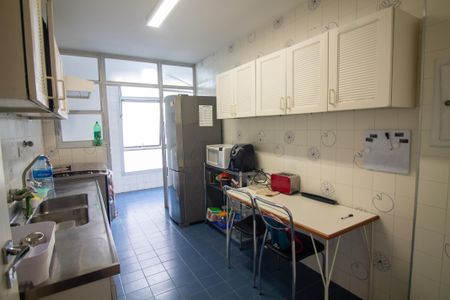 Apartamento para alugar com 107m², 3 quartos e 1 vagaCozinha