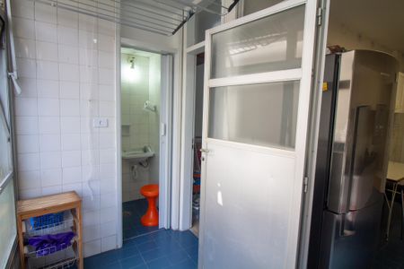 Apartamento para alugar com 107m², 3 quartos e 1 vagaÁrea de Serviço