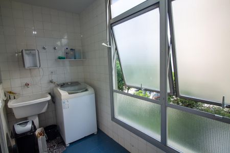 Apartamento para alugar com 107m², 3 quartos e 1 vagaÁrea de Serviço