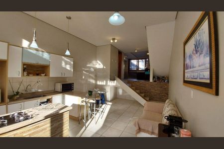 Casa de condomínio para alugar com 110m², 3 quartos e 3 vagasSala / Cozinha 