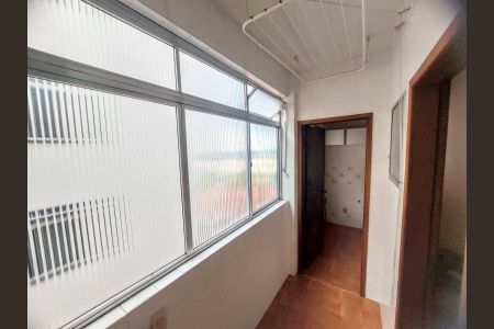 Apartamento à venda com 100m², 3 quartos e 2 vagas Apartamento à venda com 100m², 3 quartos e 2 vagasÁrea de Serviço