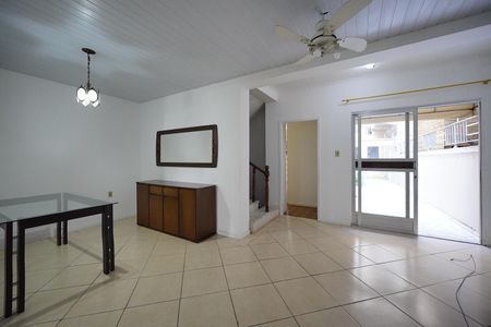 Casa para alugar com 200m², 4 quartos e sem vagaSala