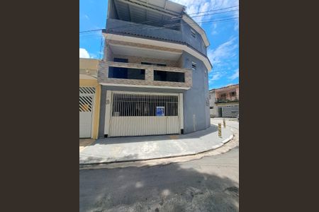 Casa à venda com 380m², 6 quartos e 2 vagas Casa à venda com 380m², 6 quartos e 2 vagasFachada com PLACA