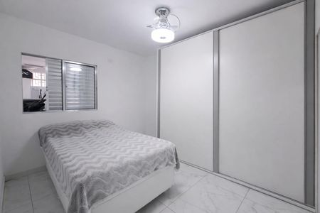 Casa à venda com 380m², 6 quartos e 2 vagas Casa à venda com 380m², 6 quartos e 2 vagasQuarto 1 - Casa 2