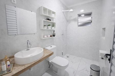 Casa à venda com 380m², 6 quartos e 2 vagas Casa à venda com 380m², 6 quartos e 2 vagasDetalhe - Banheiro da Sala de atendimento