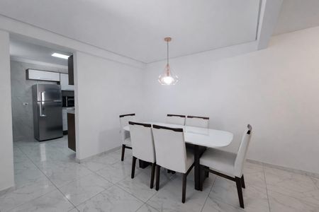 Casa à venda com 380m², 6 quartos e 2 vagas Casa à venda com 380m², 6 quartos e 2 vagasSala - Casa 2