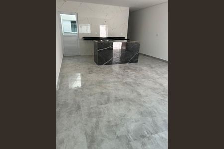 Casa à venda com 3 quartos, 85m² em Vila Vitória, Santo André