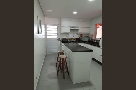 Casa à venda com 135m², 5 quartos e 2 vagas Casa à venda com 135m², 5 quartos e 2 vagasCOZINHA