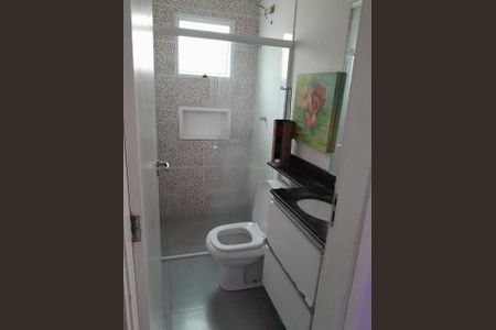 Casa à venda com 135m², 5 quartos e 2 vagas Casa à venda com 135m², 5 quartos e 2 vagasWC C/ BOX