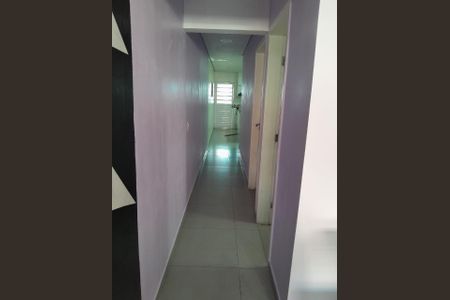 Casa à venda com 135m², 5 quartos e 2 vagas Casa à venda com 135m², 5 quartos e 2 vagasCORREDOR INTERNO