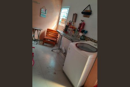 Casa à venda com 135m², 5 quartos e 2 vagas Casa à venda com 135m², 5 quartos e 2 vagasLAVANDERIA