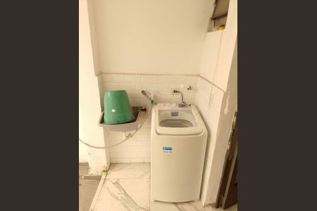 Casa à venda com 63m², 2 quartos e sem vaga