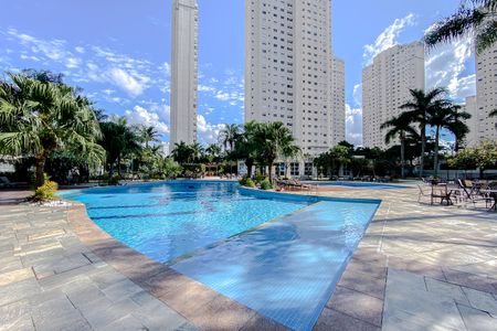 Apartamento à venda com 186m², 4 quartos e 3 vagasÁrea comum - Piscina