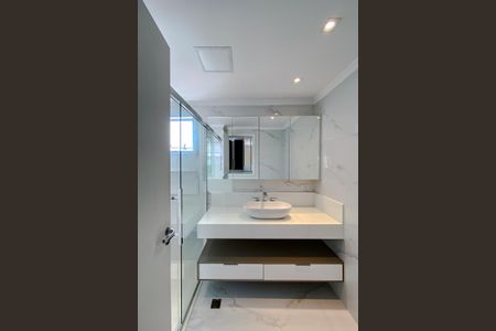 Apartamento à venda com 186m², 4 quartos e 3 vagasBanheiro da Suíte