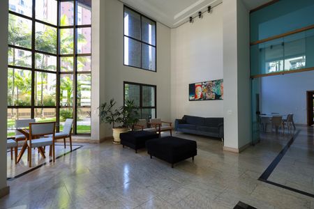 Apartamento para alugar com 250m², 3 quartos e 3 vagas