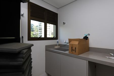 Apartamento para alugar com 250m², 3 quartos e 3 vagas