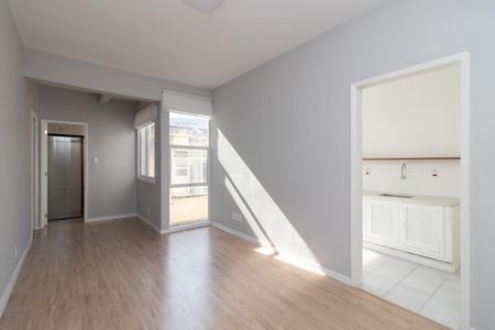 Sala de apartamento para alugar com 1 quarto, 40m² em Centro Histórico, Porto Alegre