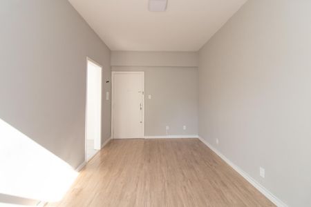 Sala de apartamento para alugar com 1 quarto, 40m² em Centro Histórico, Porto Alegre