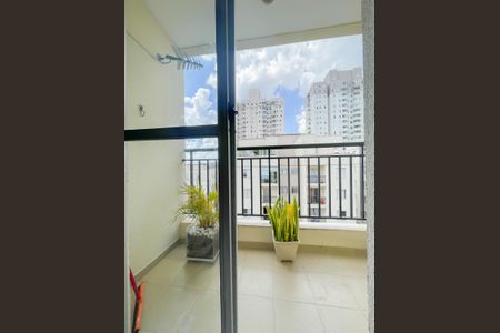 Apartamento à venda com 55m², 3 quartos e 1 vaga Apartamento à venda com 55m², 3 quartos e 1 vagaSacada