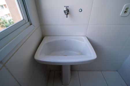 Apartamento para alugar com 56m², 2 quartos e 1 vagaÁrea de Serviço