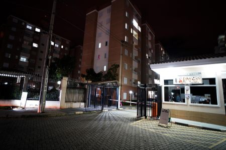Apartamento para alugar com 56m², 2 quartos e 1 vagaFachada e portaria