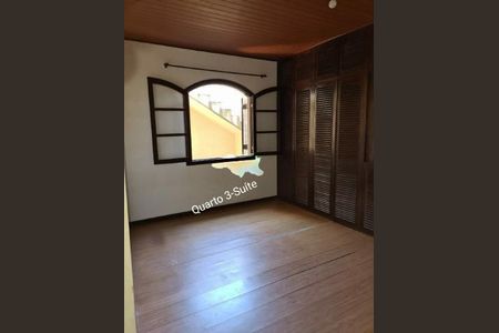 Casa à venda com 236m², 3 quartos e 3 vagasSUÍTE