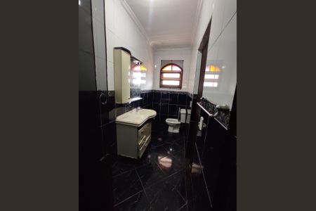 Casa à venda com 305m², 3 quartos e 2 vagasWC C/ BOX